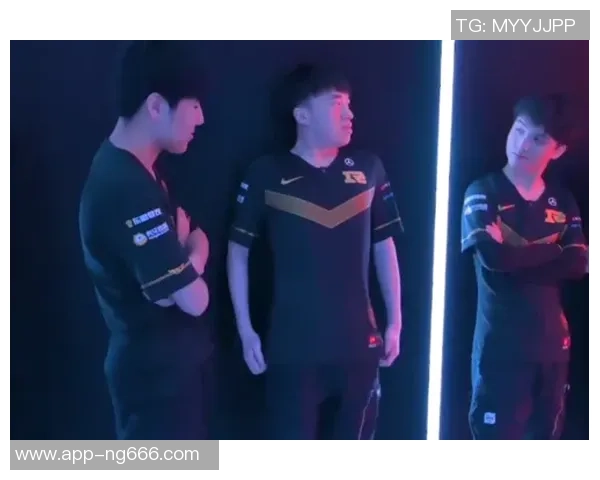 RNG战队转型之路揭秘：从辉煌到重塑的挑战与机遇