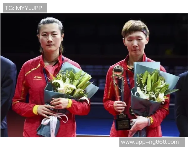 丁宁与萨马拉激战乒乓球赛场谁将夺得最终胜利的荣耀之战